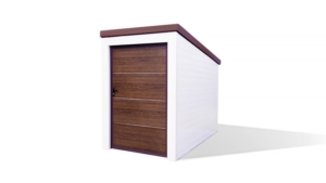 1,5x3m-es motorgarázs / quadgarázs hátra lejtő tetővel, fehér szigetelt (szendvicspanel) falakkal, rusztikus tölgy szigetelt ajtóval, csokoládébarna cserepeslemez tetővel, ereszcsatornával, szegélyekkel