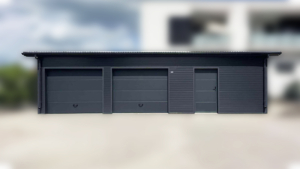 10x6m-es DELUX szigetelt mobilgarázs fordított nyeregtetővel, 2db szekcionált kapuval, 2db ajtóval, ablakkal, 3db szellőzőráccsal, ereszcsatornával, cserepeslemez tetőborítással, horganyzott vázszerkezettel